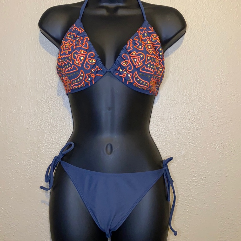 Two-piece bikini